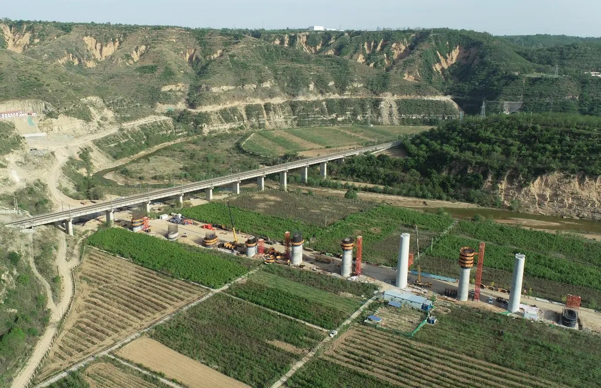 西延、西十、西康高铁建设顺利 2022年陕西省级重点项目提前一个月完成年度计划投资任务