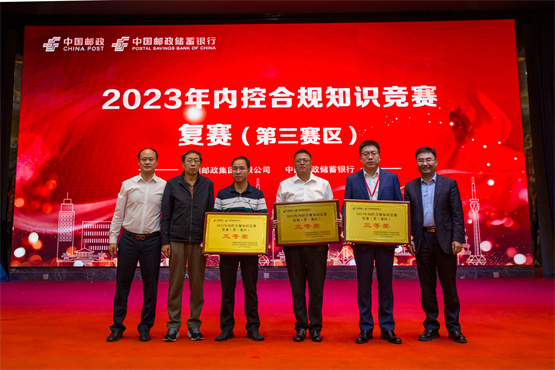 f4r2ptBBElWGE2IJ.jpg 4.jpg