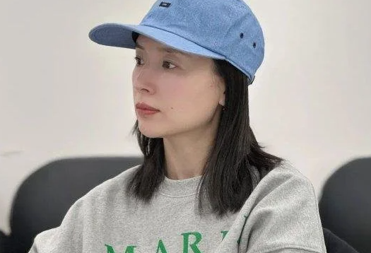 董洁首曝离婚风波带来的影响 从未埋怨过潘粤明