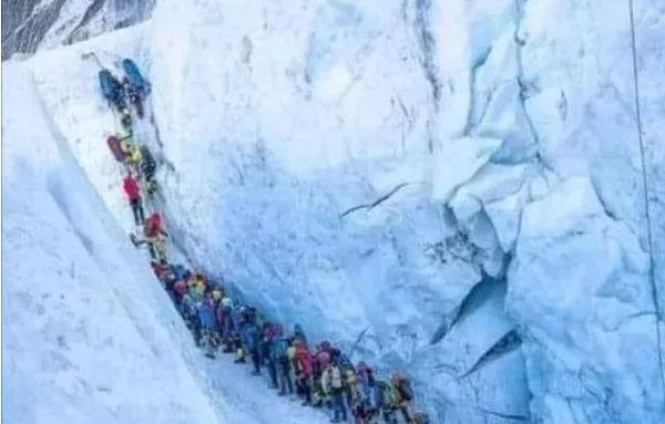 最贵最危险的运动？攀登珠峰一趟至少花40万 死亡率超8%