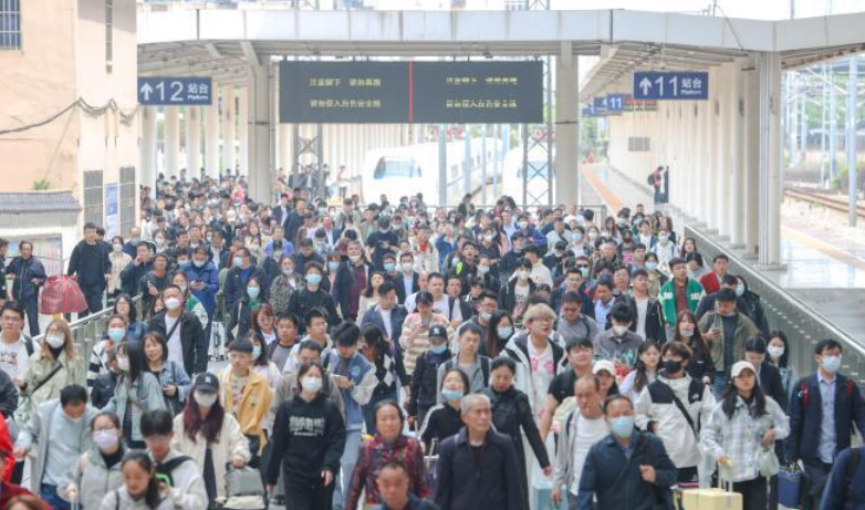 端午火车票今日开售：北京成都热度不减 “进淄赶烤”或再现