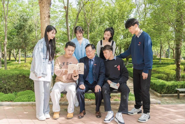 yN3cjaRmxARtrHKV.png image.png