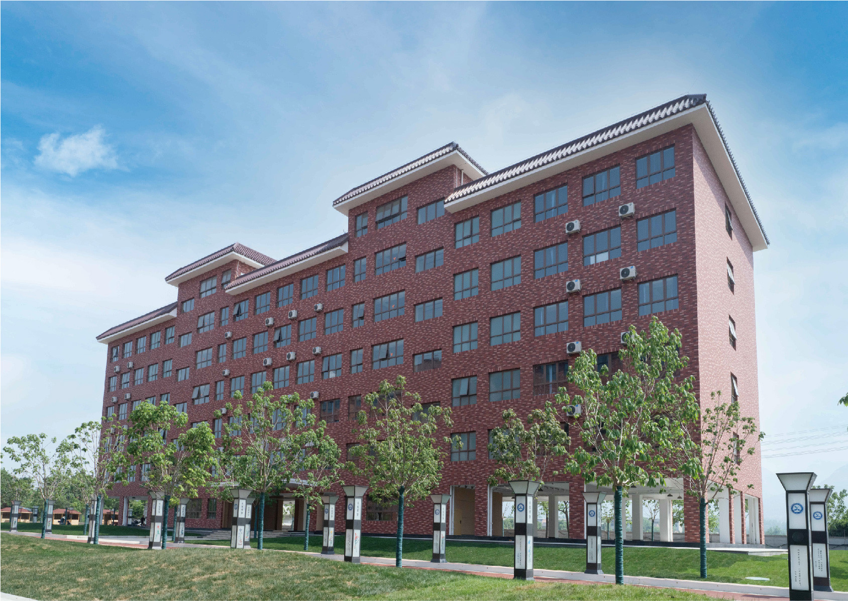 wP5k8Sg5NKZgDLaR.jpg e44f368204f6b604bfbf8385c1b8a13.jpg