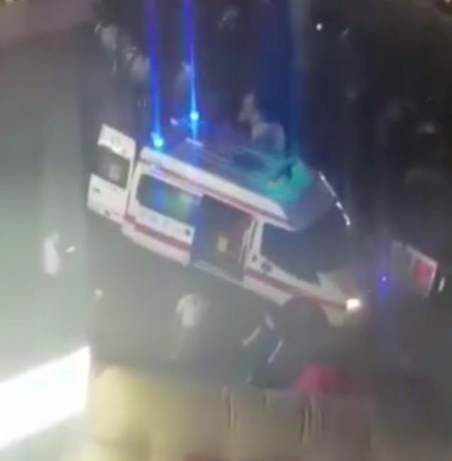 文章跳楼身亡_男子高楼徘徊数小时后跳楼身亡_山东成武男子跳楼身亡