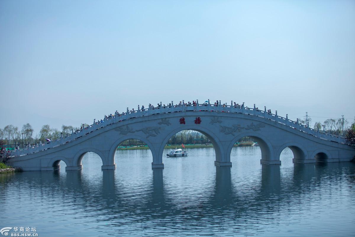 醉眼看景从白天到黑夜感受西安昆明池的别样美丽