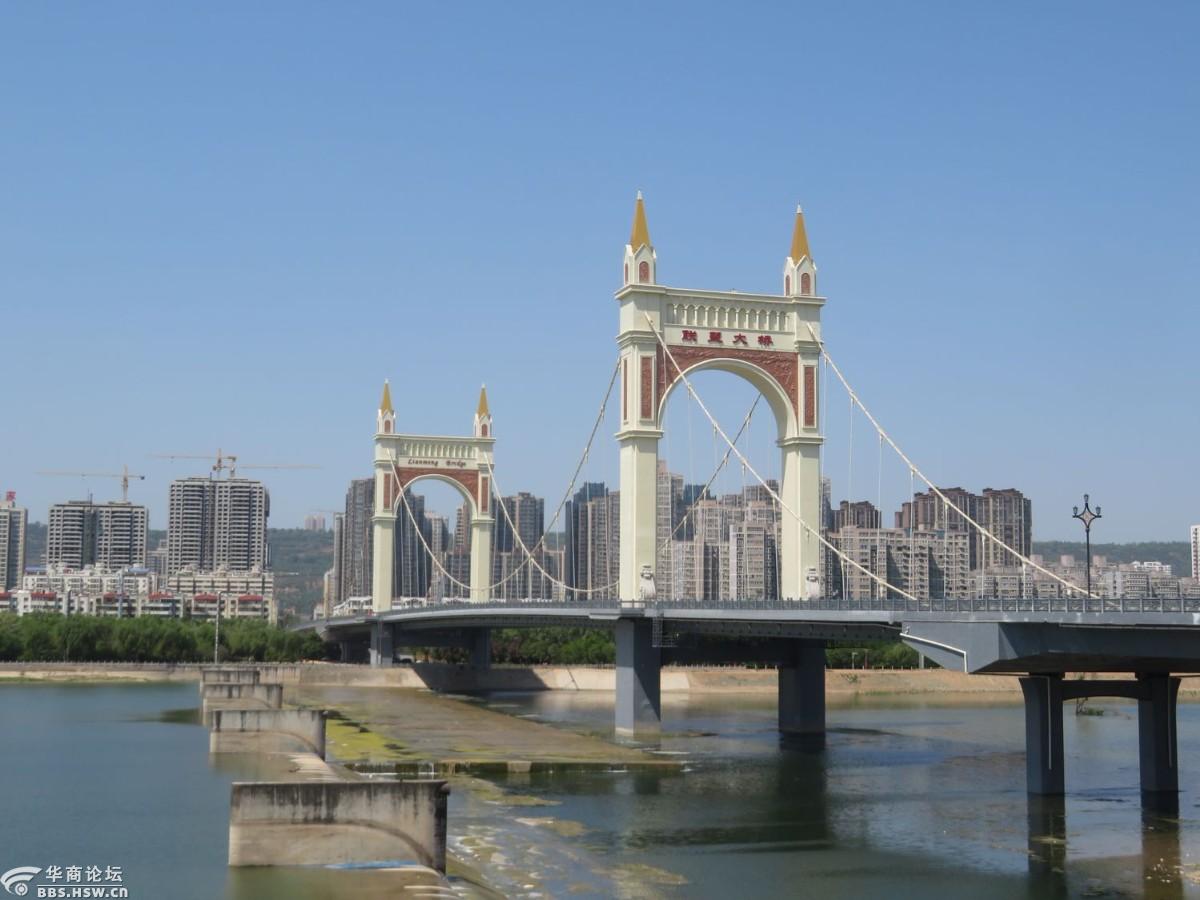 五一单车游宝鸡52形态各异渭河桥