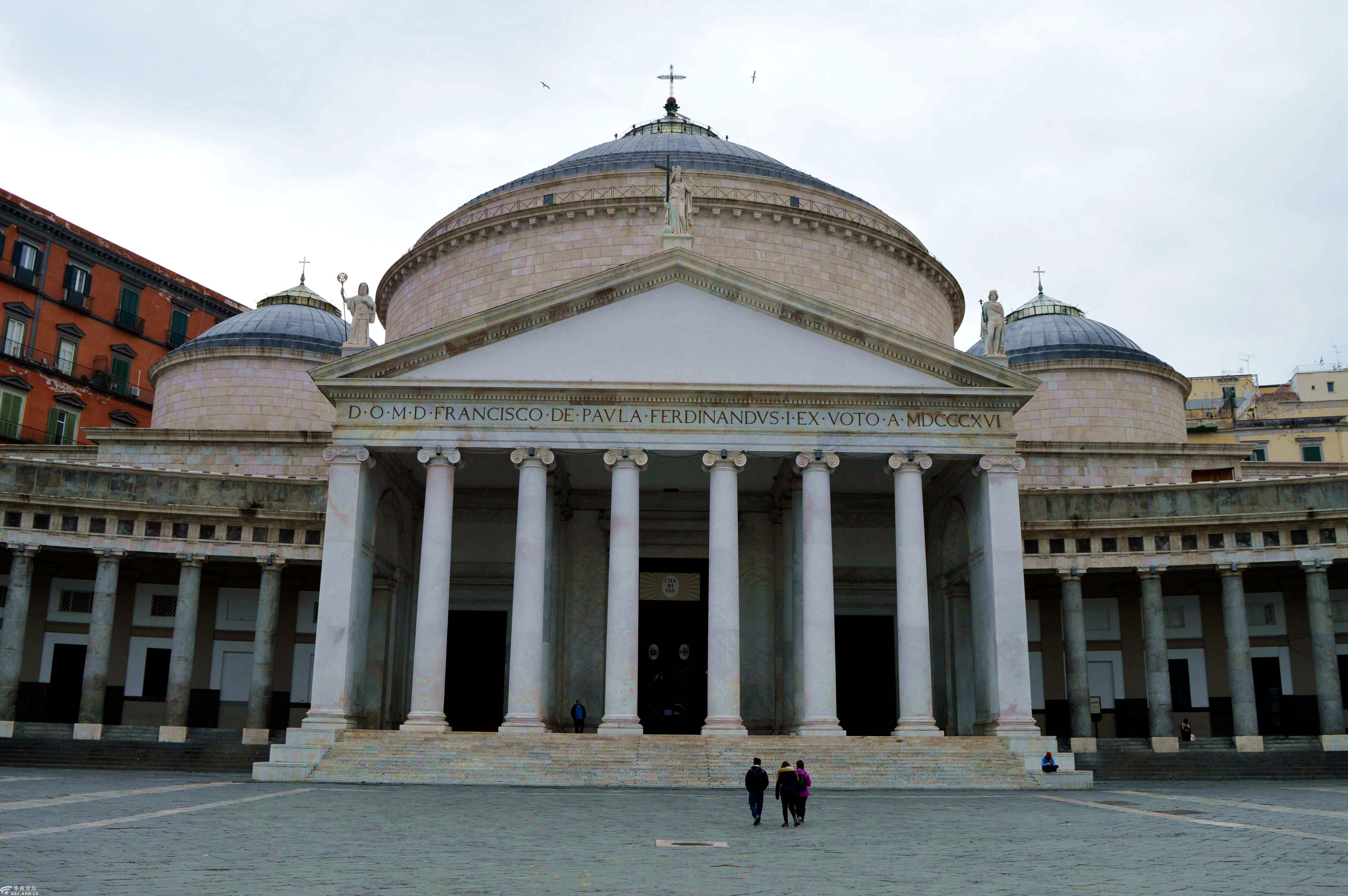 "天马行空看世界,走马观花意大利"那不勒斯保罗圣方济教堂篇