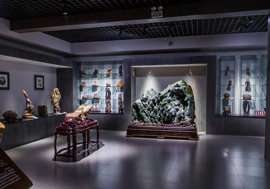 国际博物馆日与石有故事领略中华奇石的独特神韵