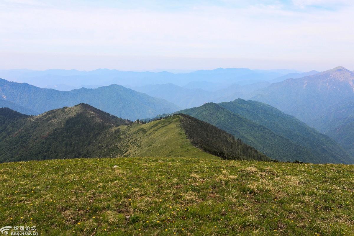 秦岭天华山西梁花海露营美女驴友高山秀场