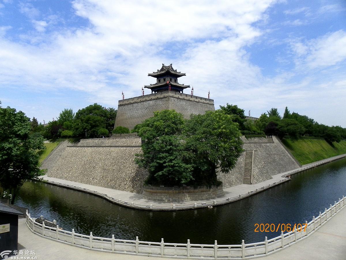 夏日里西安城墙下-安康论坛-华商论坛