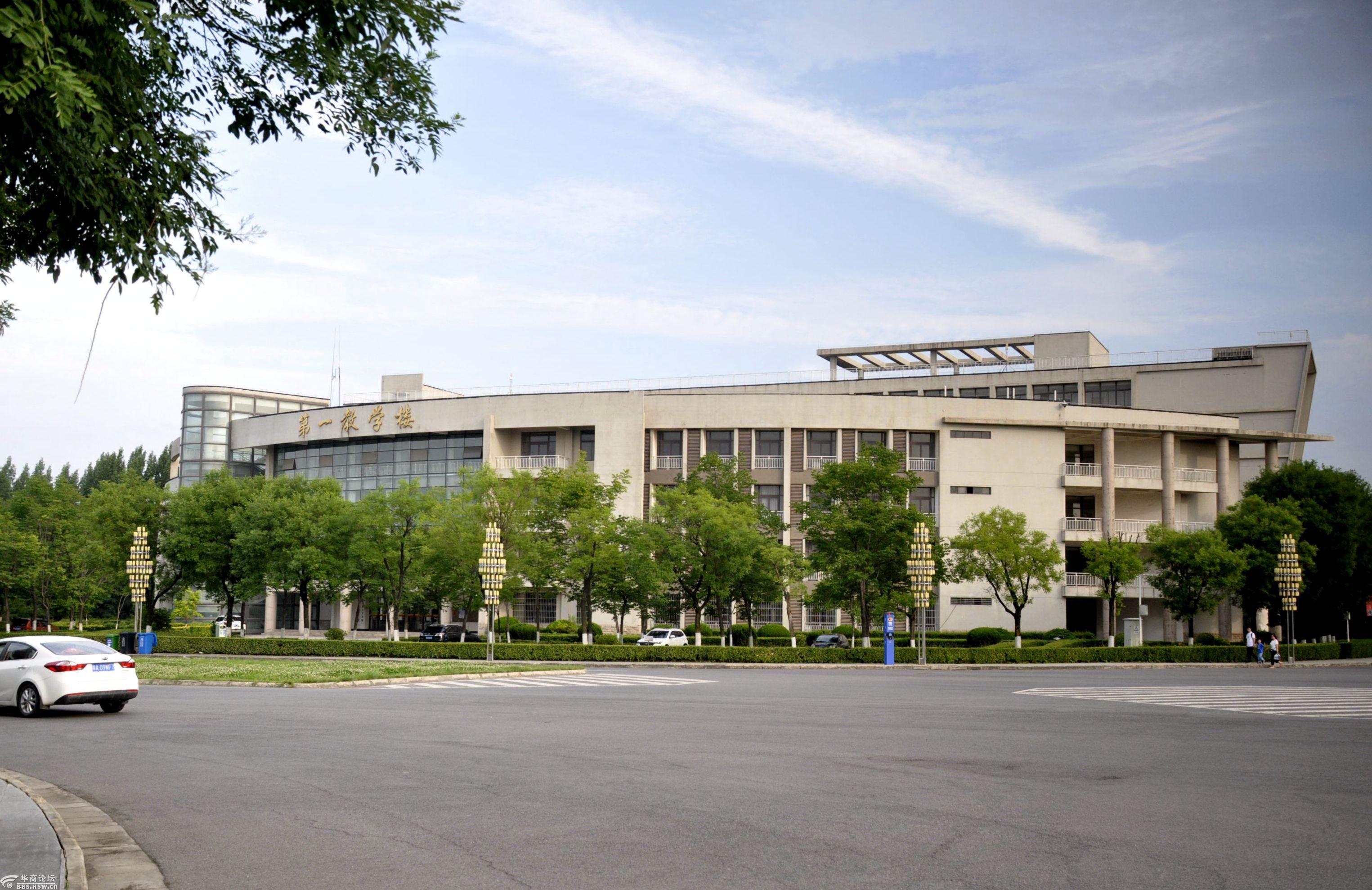 学校          外景.2020.6.14