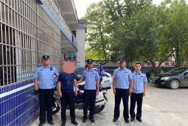 华商头条|男子几年内多次因吸毒被处理 近日再次因吸毒被抓获