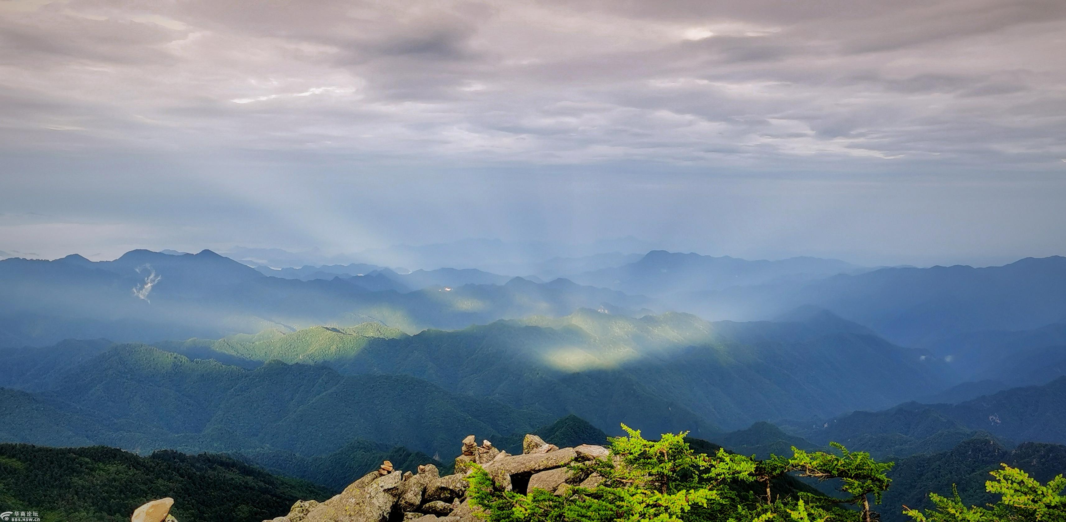 深呼吸户外7月31日8月1日问鼎醉美鳌山勇攀秦岭第二高峰