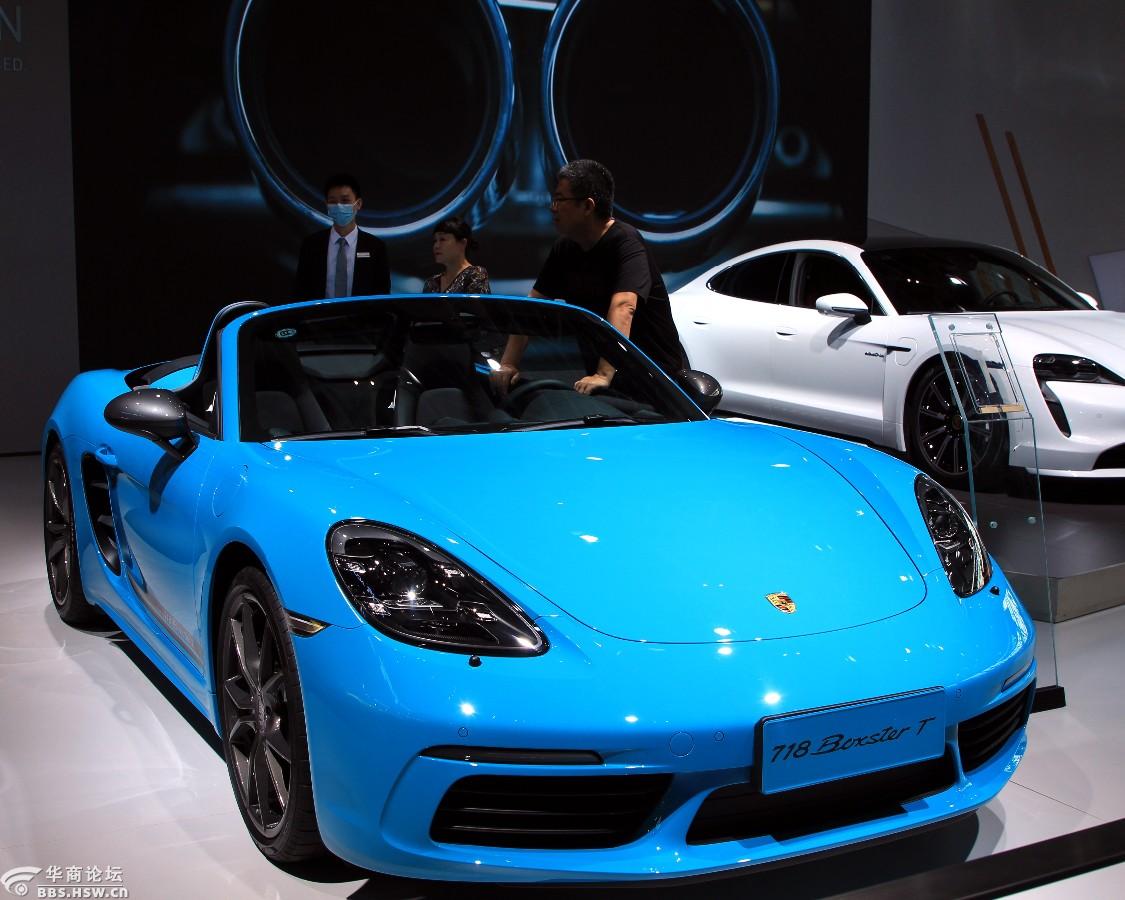 浐灞西安国际会展中心逛车展