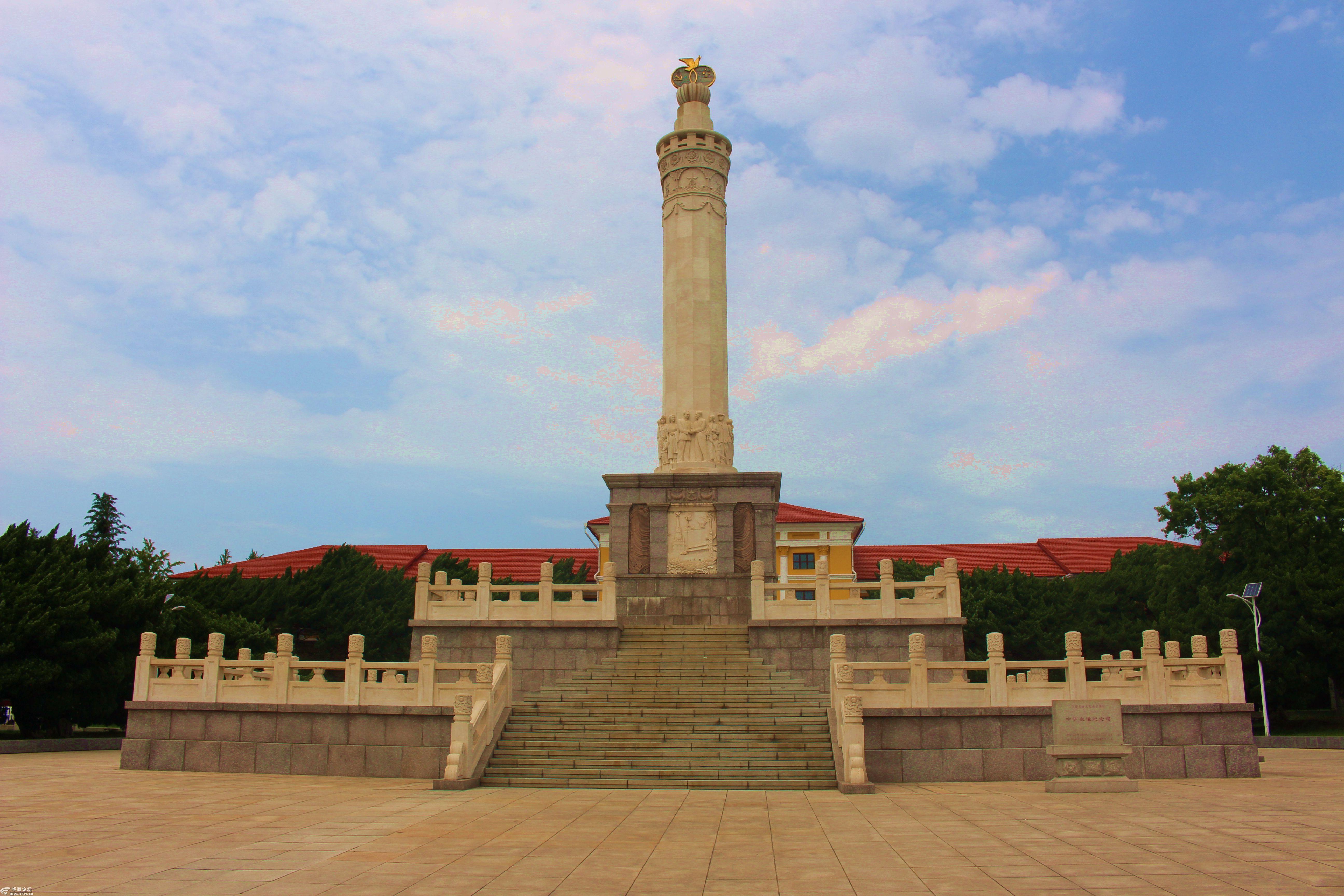 大连中苏友谊塔中俄互助铸金厦