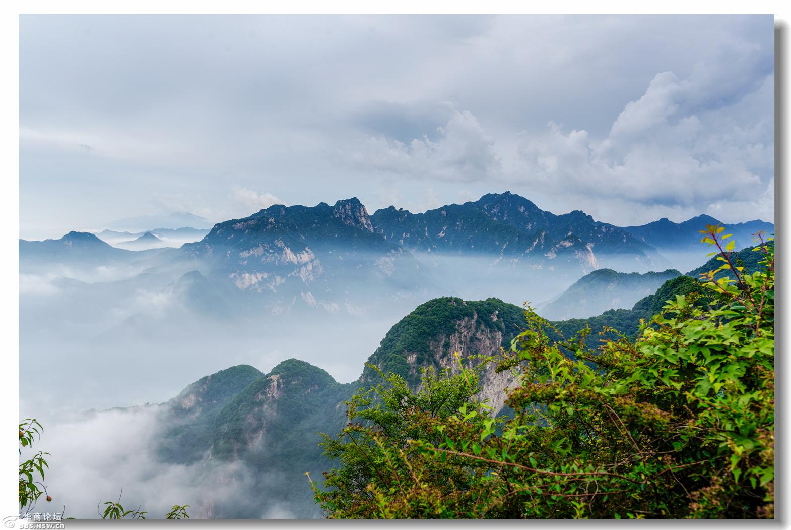 大美秦岭登顶嘉午台观龙脊赏云海