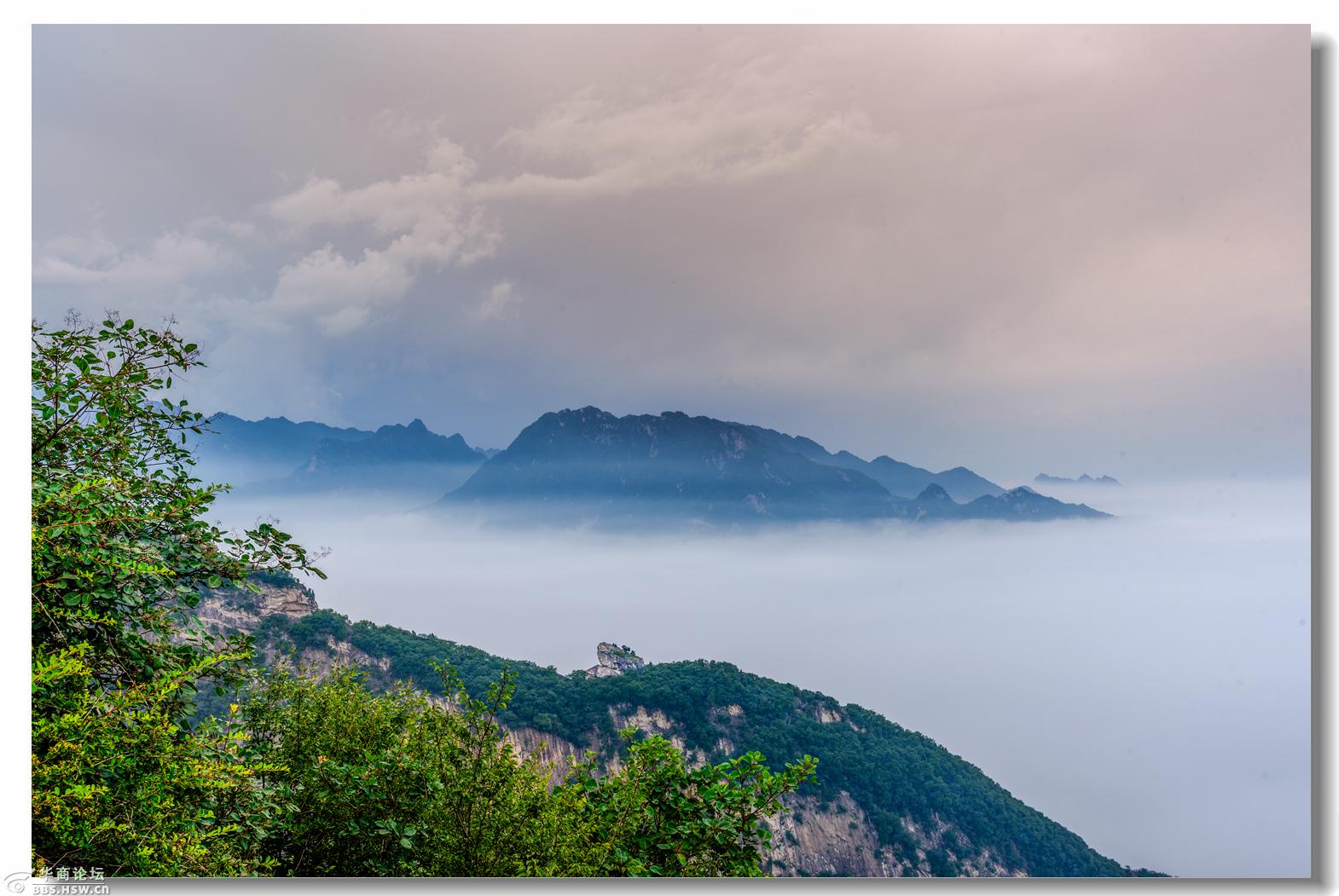 大美秦岭登顶嘉午台观龙脊赏云海