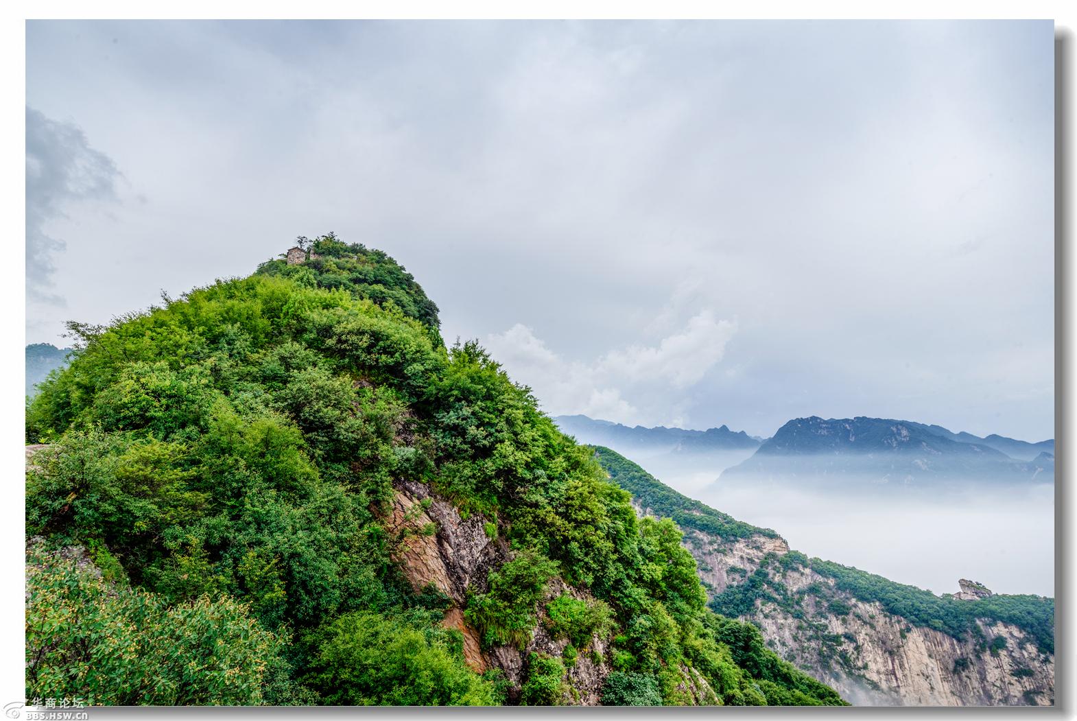 大美秦岭登顶嘉午台观龙脊赏云海