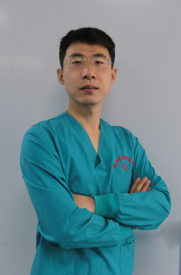 杨庆.jpg