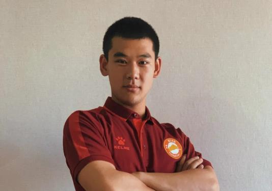 西安小将张俊谦入选中国国家青年男子足球队    