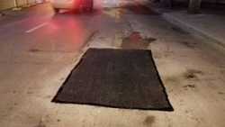 西安雁塔北路地面出现坑洞难通行？市政方已及时修复处理
