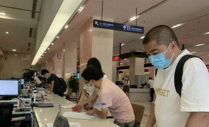 【行走自贸区】第二站走入天府新区政务服务大厅 共累计办理审批服务事项654万余件