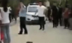 华商头条|河南鹿邑两男童被父亲扔井中身亡 嫌疑人已被警方控制