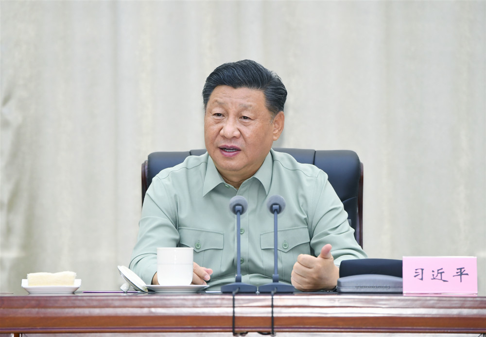 习近平在视察海军陆战队时强调 加快推进转型建设 加快提升作战能力 努力锻造一支合成多能快速反应全域运用的精兵劲旅