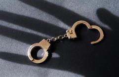 黑龙江鹤岗两拨食客因等厕所起冲突互泼滚烫火锅 警方：刑拘