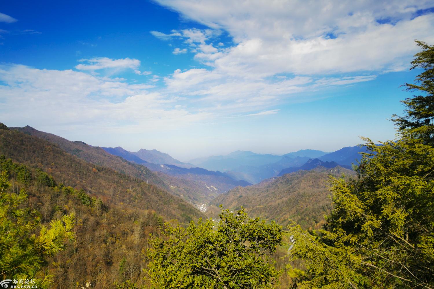 秦巴深处山路弯弯