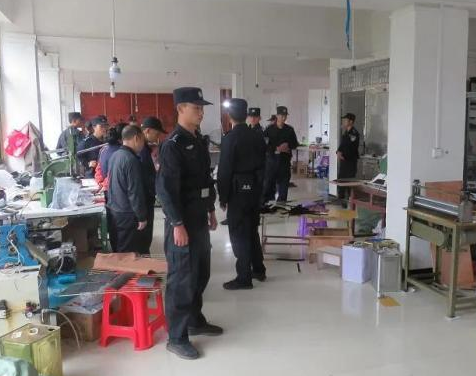 制售假冒名牌箱包涉案近10亿元 江西一特大制假团伙被摧毁