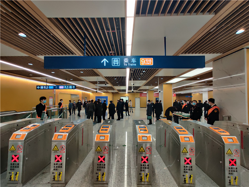 华商头条|西安地铁9号线“活力橙”亮相！高清图曝光