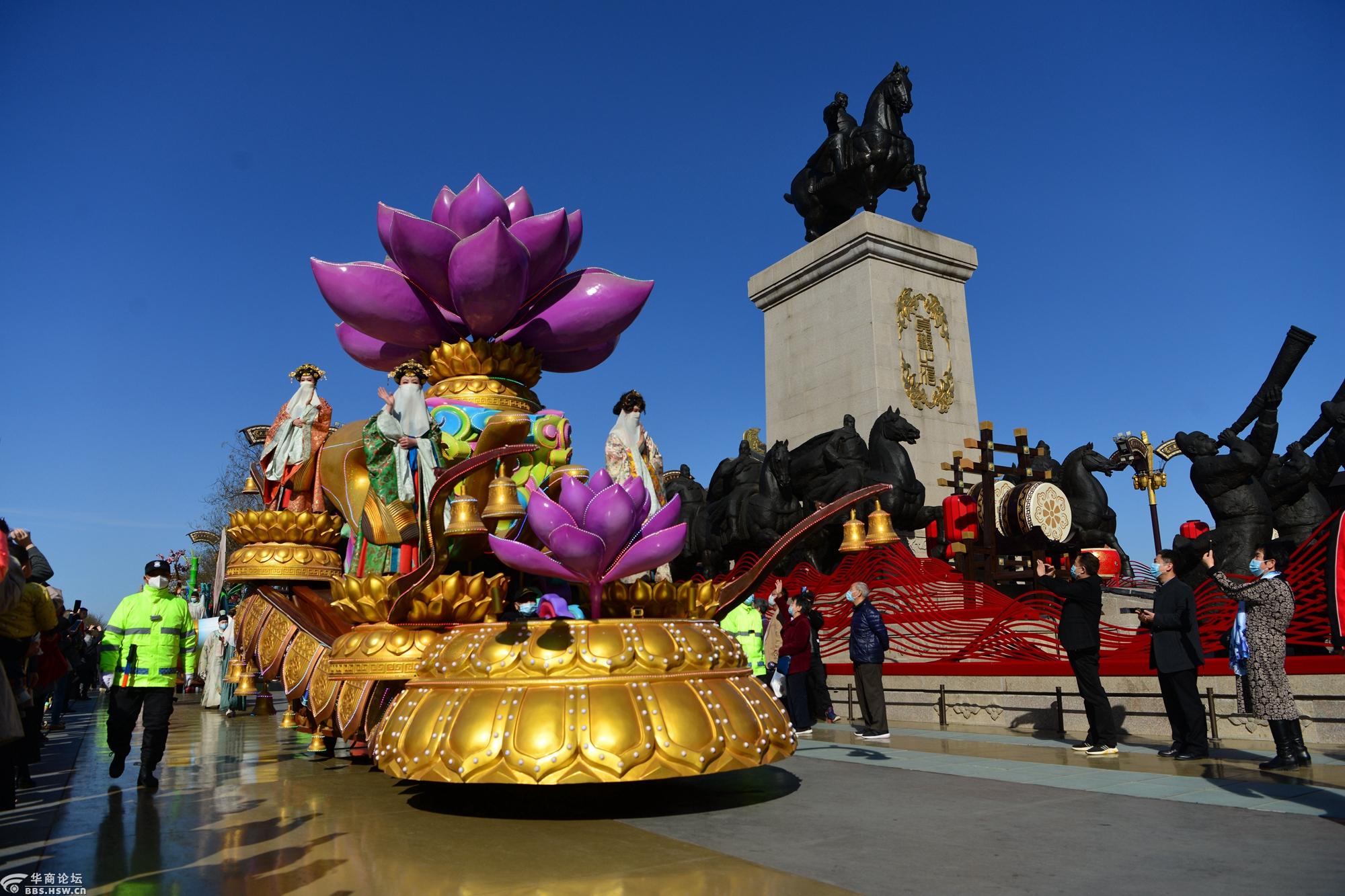 旅行年味西安大唐不夜城花车巡游精彩纷呈