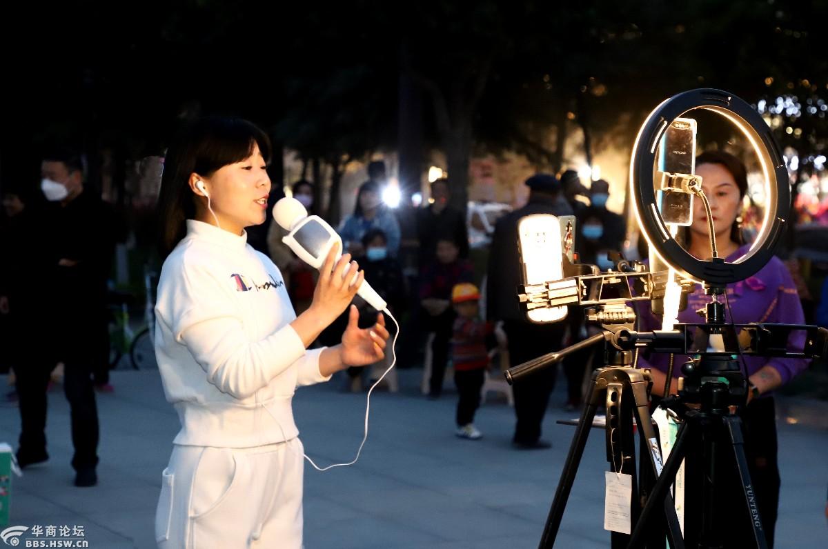 西安高陵魅鸟大舞台想唱你就来全运共喝彩抖音直播晚会随拍