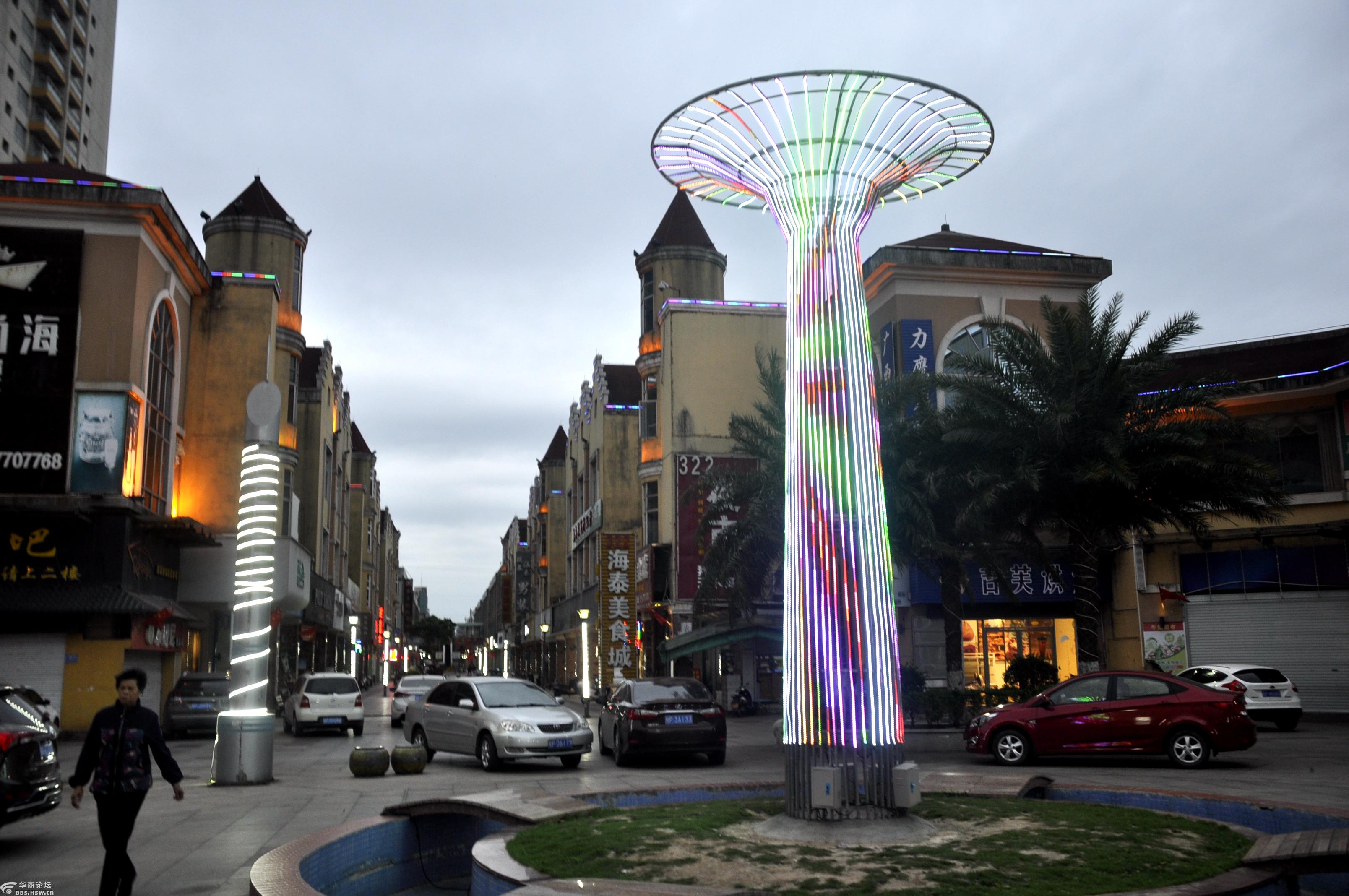 世界风情步行街,防城港市游乐呵!