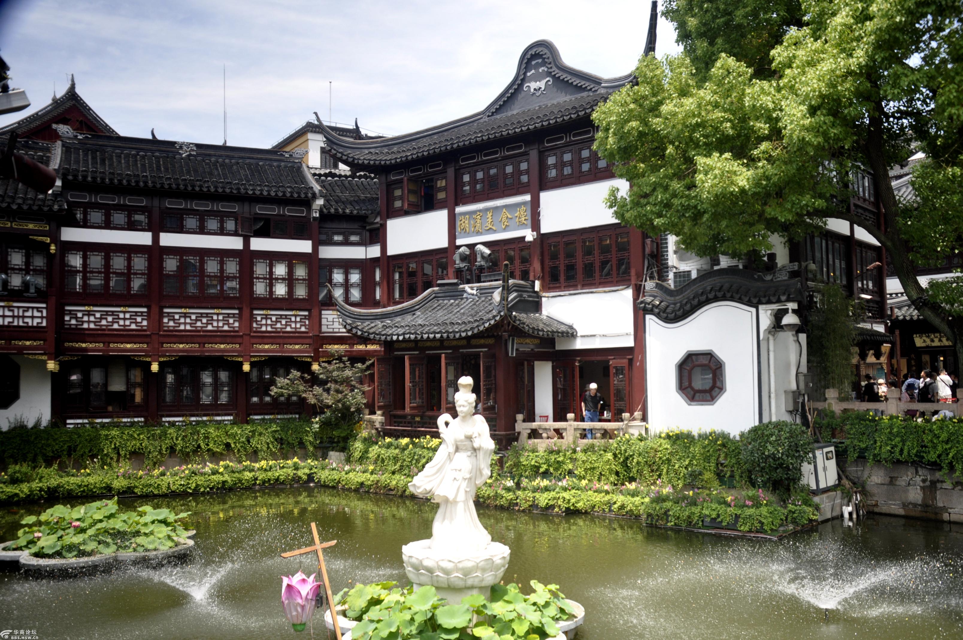 上海豫园景色醉龙游天下飞飙锤