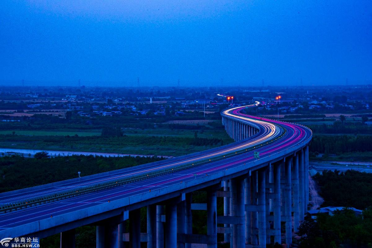 一组西咸北环线的车轨