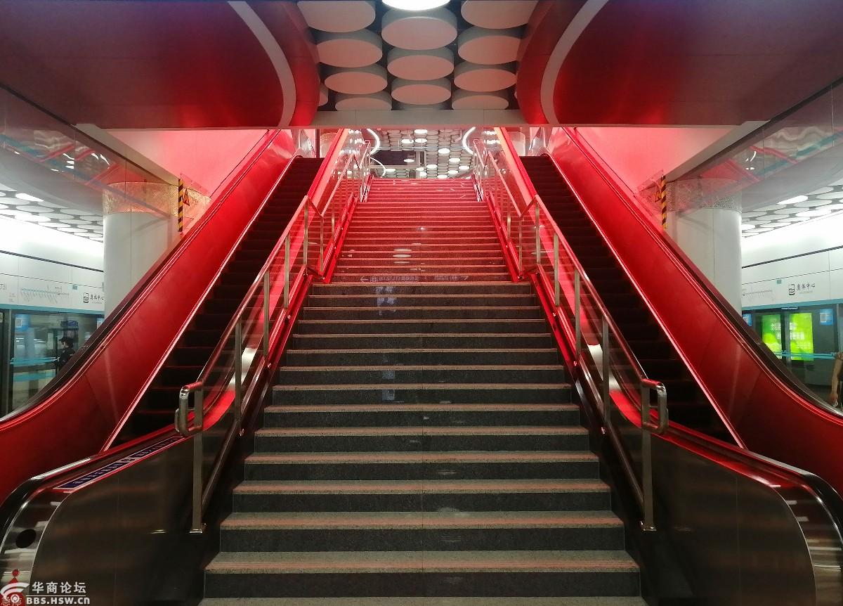 西安地铁开通10年西安地铁最美电梯