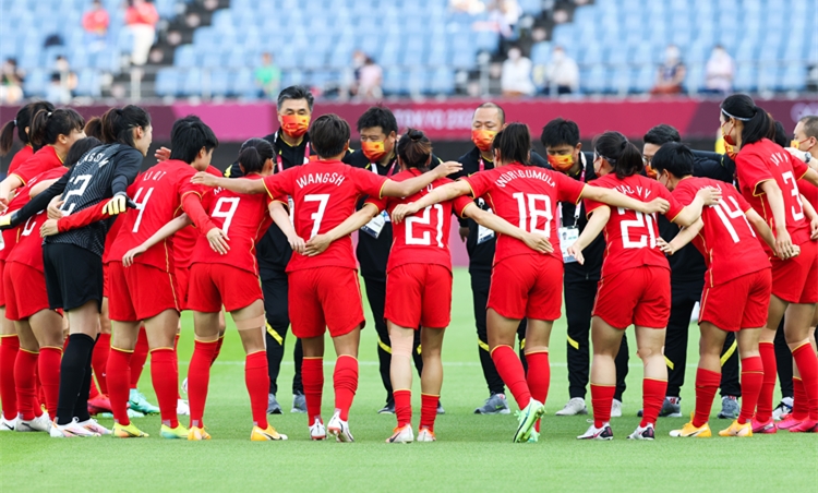 姑娘们抬起头！中国女足四中门柱 奥运首战0-5不敌巴西