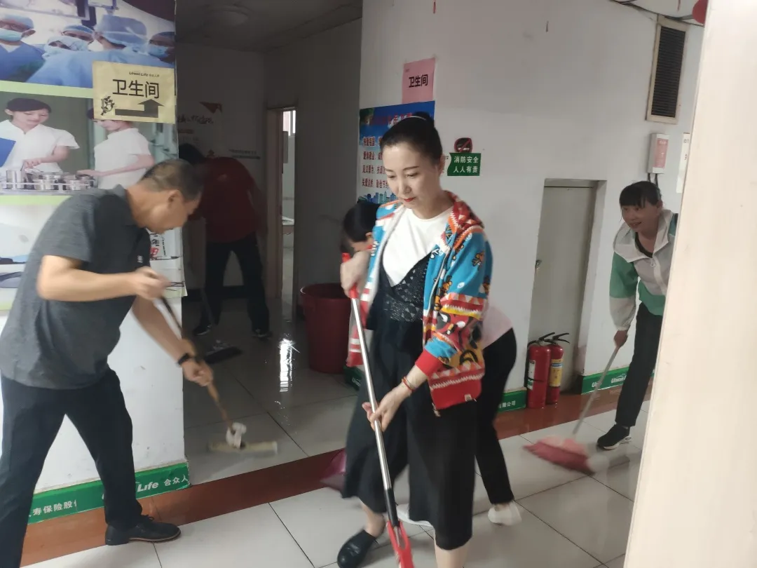 河南挺住，合众和你在一起