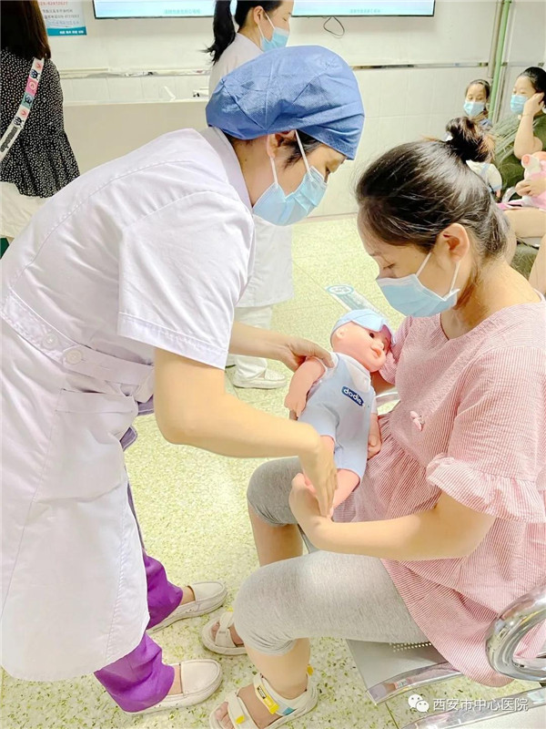 西安市中心医院开展母乳喂养周系列活动