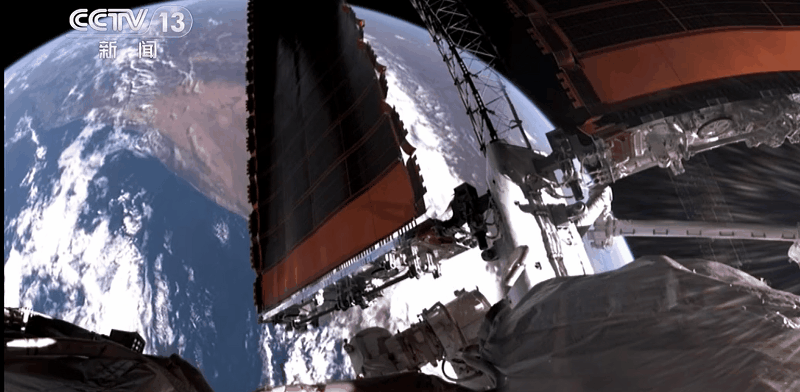 八个瞬间 带你体验沉浸式出舱！