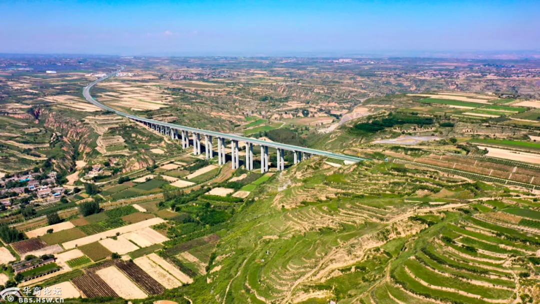黄土地上的黄金路——黄蒲高速公路