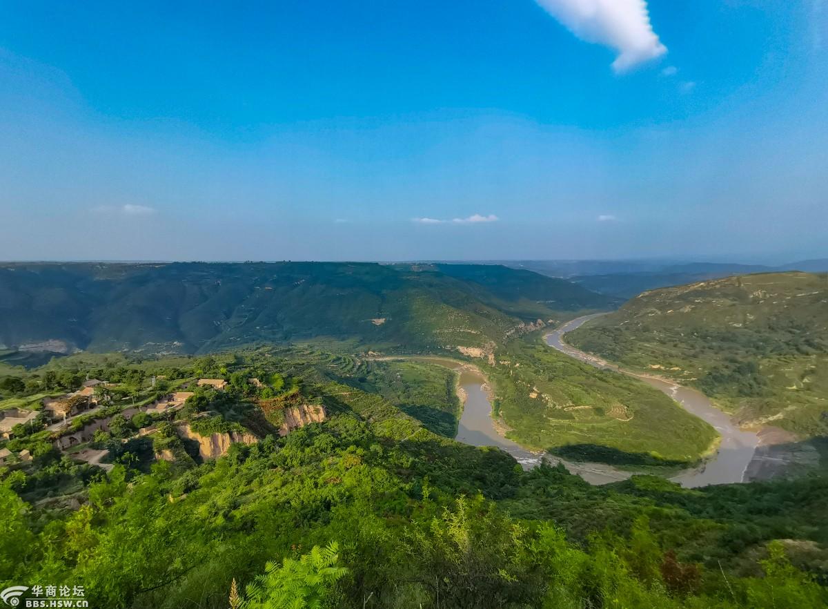 不同角度的泾河乾坤湾