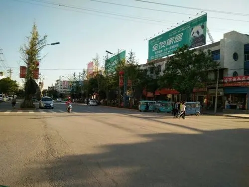华商头条|一家人路边散步遭遇交通事故一死三伤 周至县检察院决定司法救助
