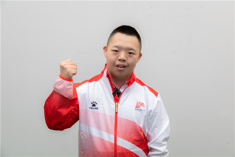 华商头条|残特奥会开幕式|陕西籍特奥运动员杨乐：担任火炬手非常自豪