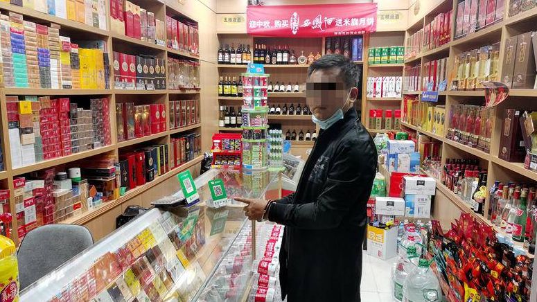 渭南一男子频繁购物与商店老板套近乎 后以代还信用卡为由骗取其钱财