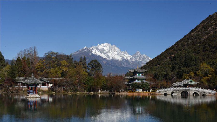 以上善若水心 绘壮丽江山图