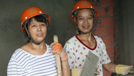 农民工夫妻拍工地生活吸粉百万：快乐其实很简单