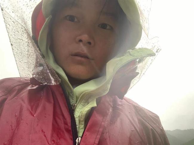 24岁女孩骑游中国一年慢赏风景 母亲曾4次截返未果
